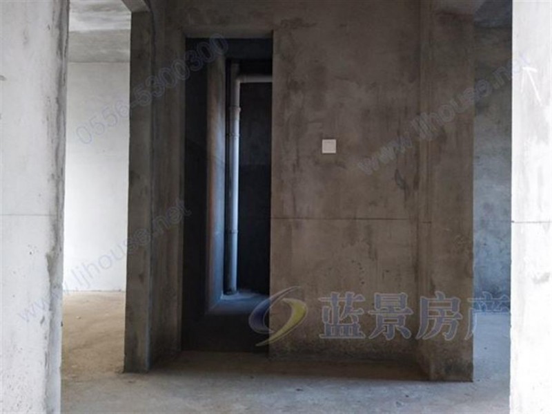 国瑞花苑 三楼 两房朝南 南北通透 户型很好 性价比高