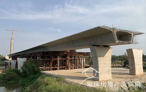 （杨梅洲大桥，樱桃大房子摄）